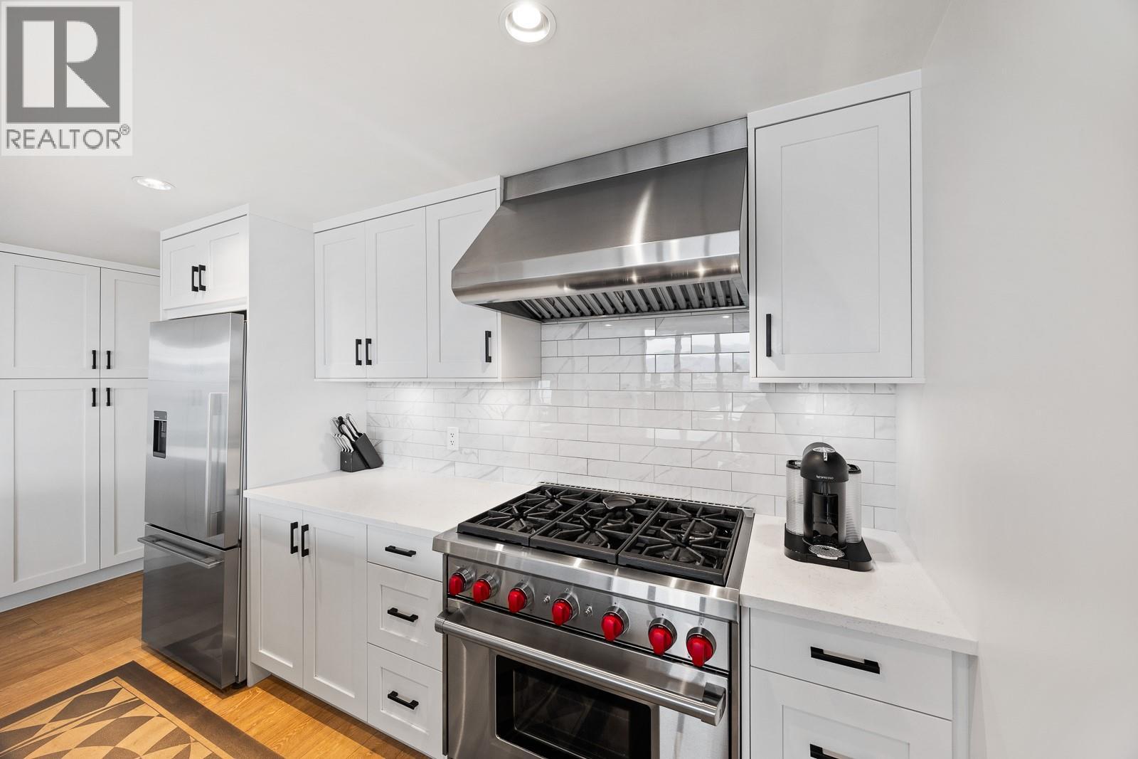 485 Groves Avenue Unit# 301