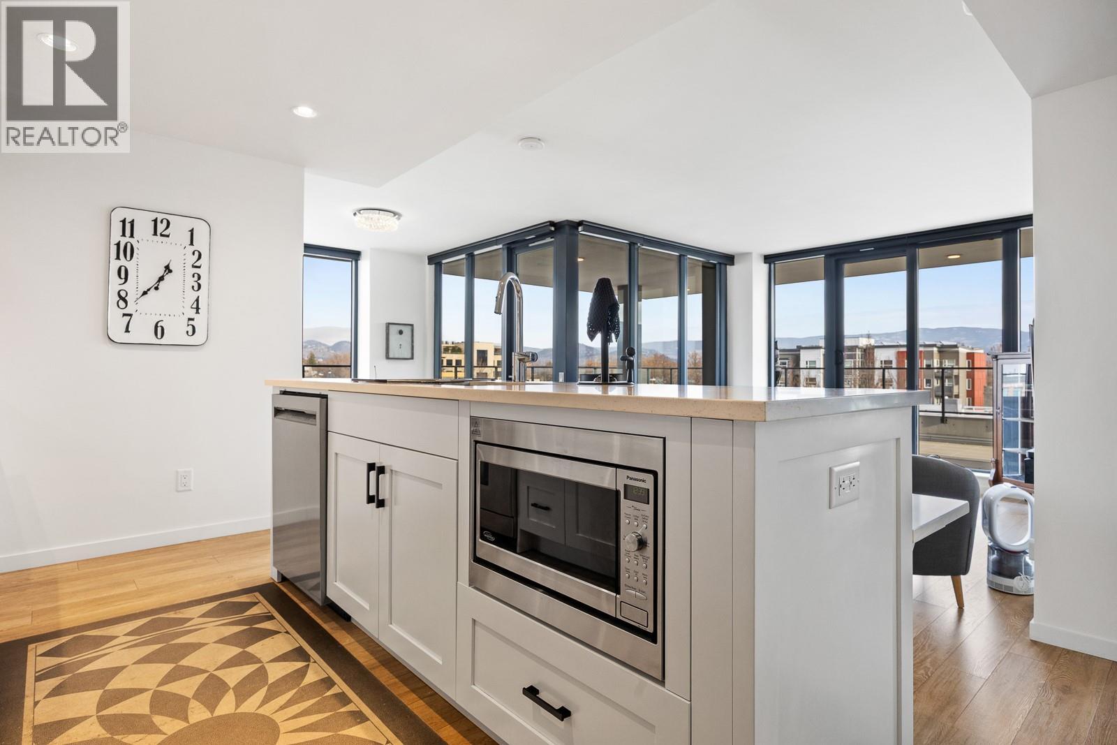 485 Groves Avenue Unit# 301