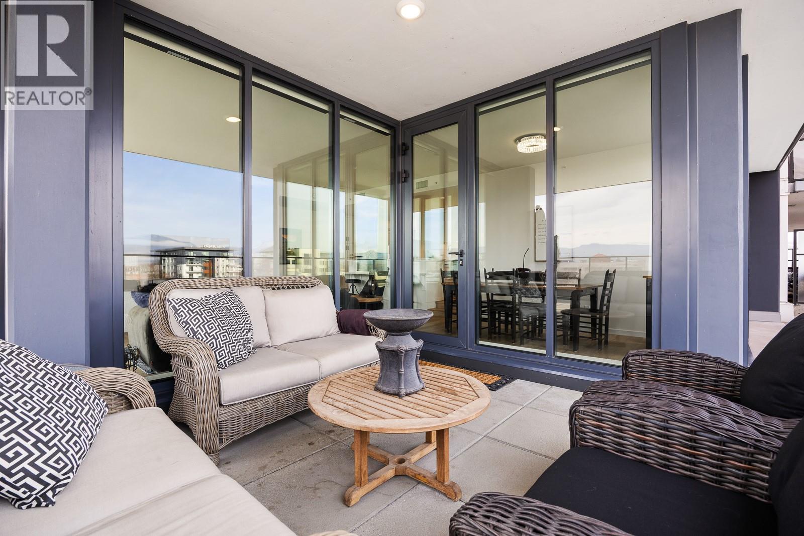 485 Groves Avenue Unit# 301