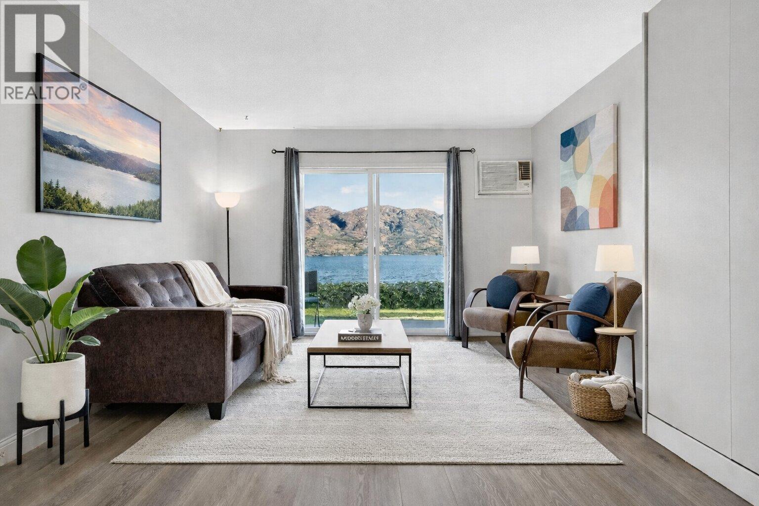 3050 Seclusion Bay Road Unit# 100