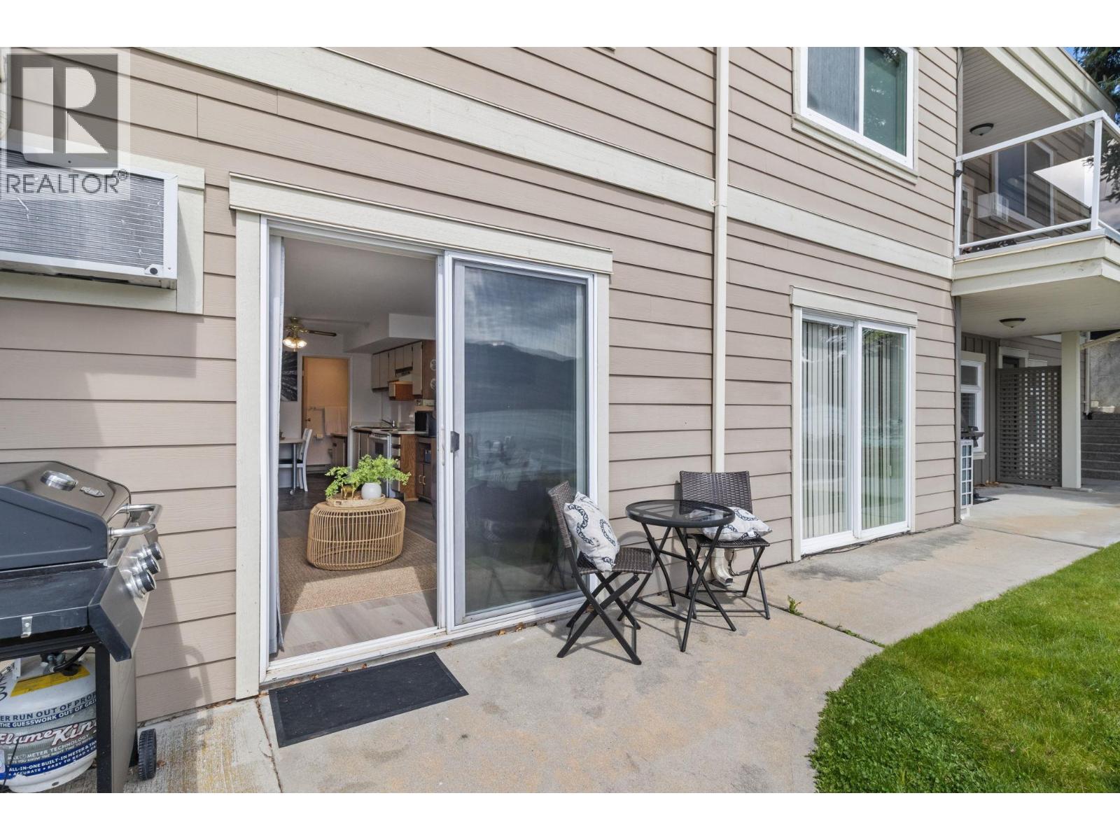 3050 Seclusion Bay Road Unit# 100