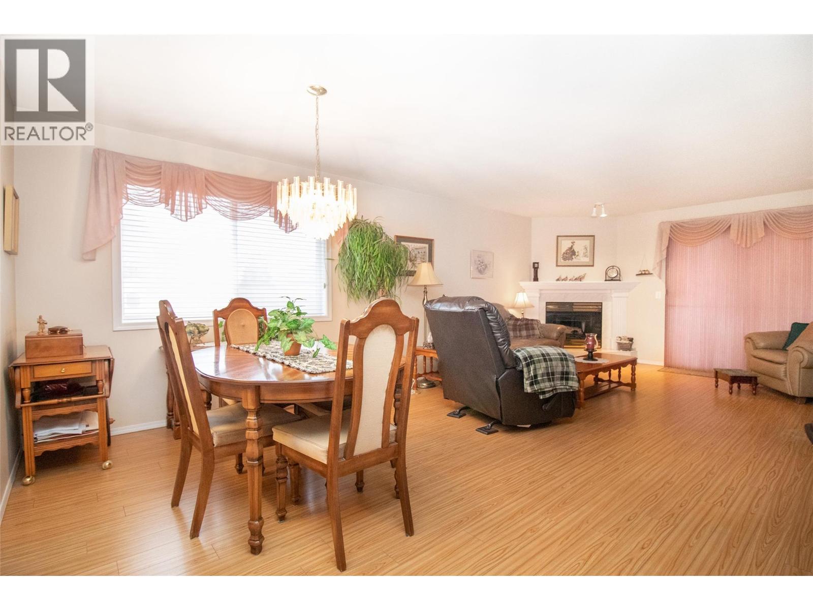 1874 Parkview Crescent Unit# 38