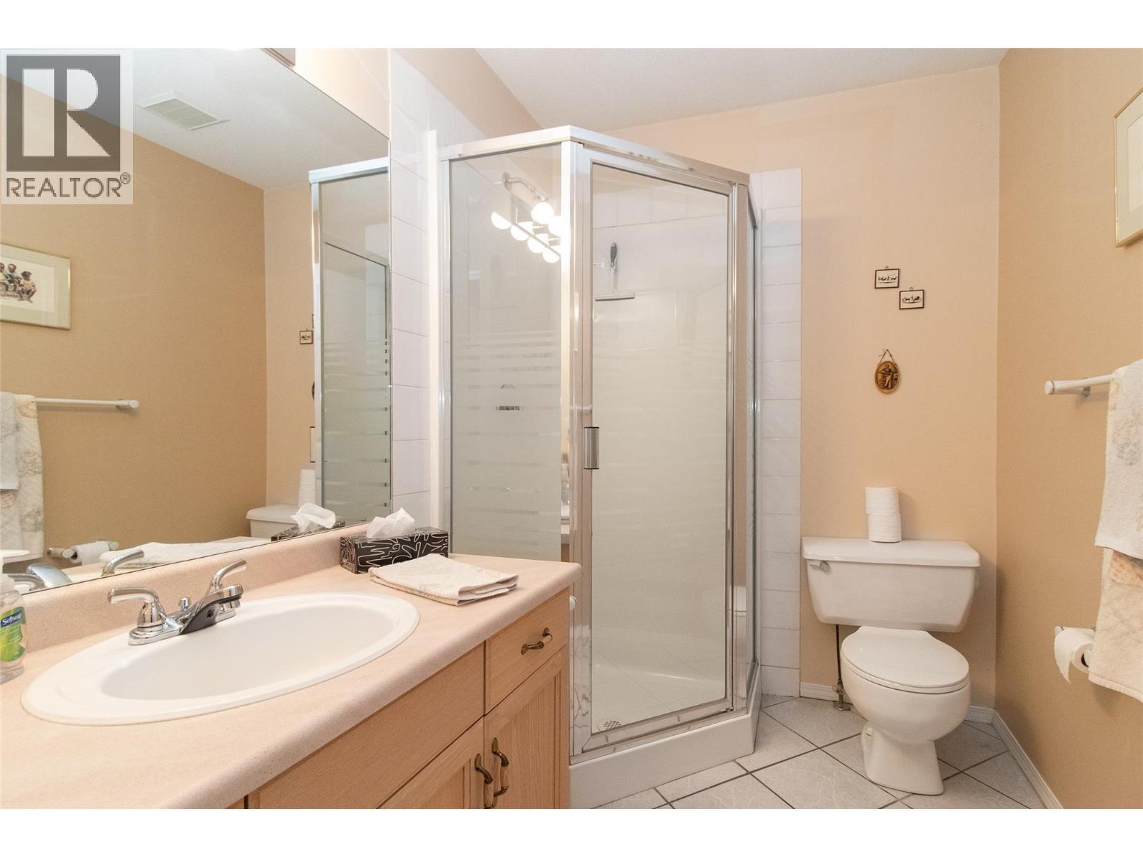 1874 Parkview Crescent Unit# 38