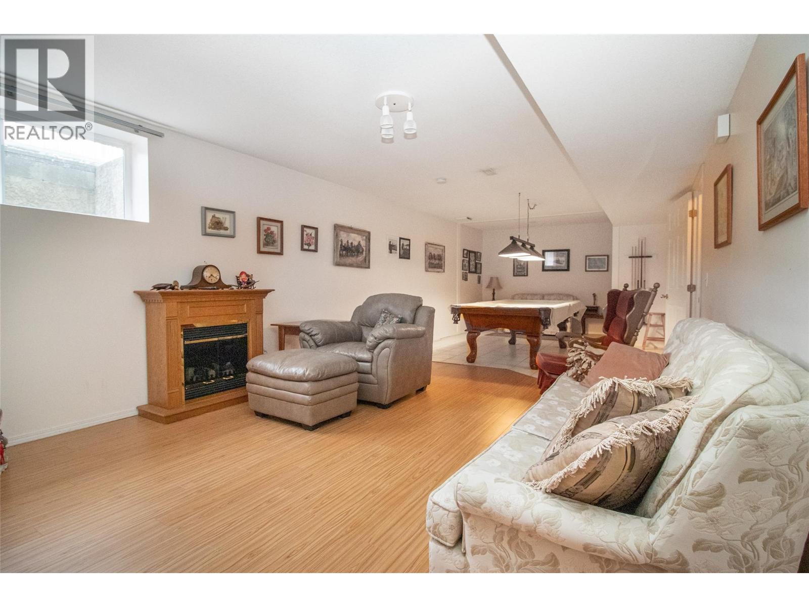 1874 Parkview Crescent Unit# 38