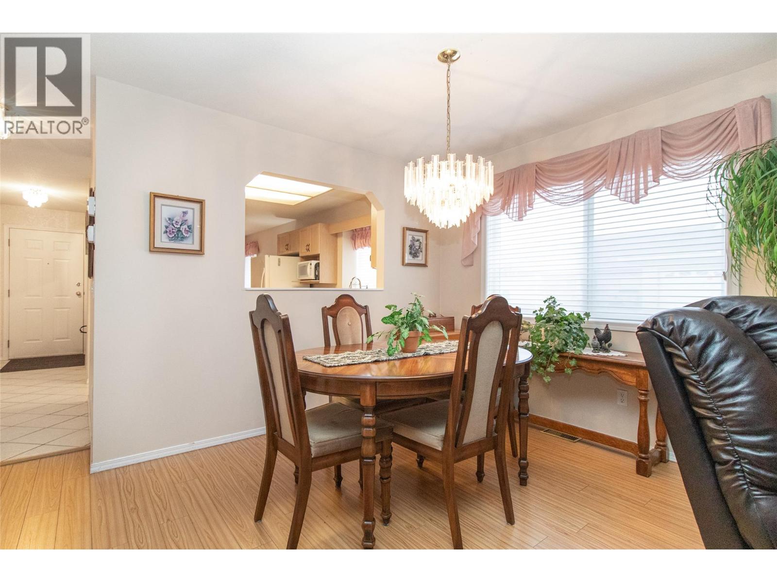 1874 Parkview Crescent Unit# 38