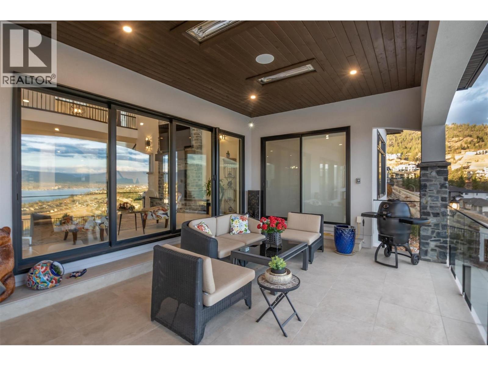 3279 Vineyard View Drive