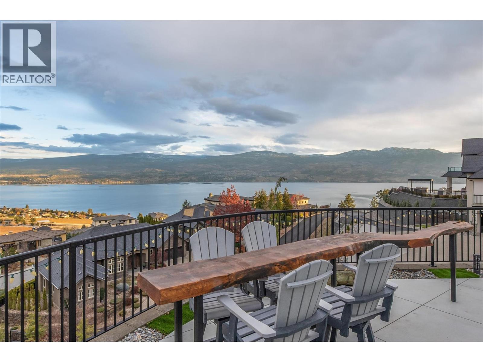 3279 Vineyard View Drive