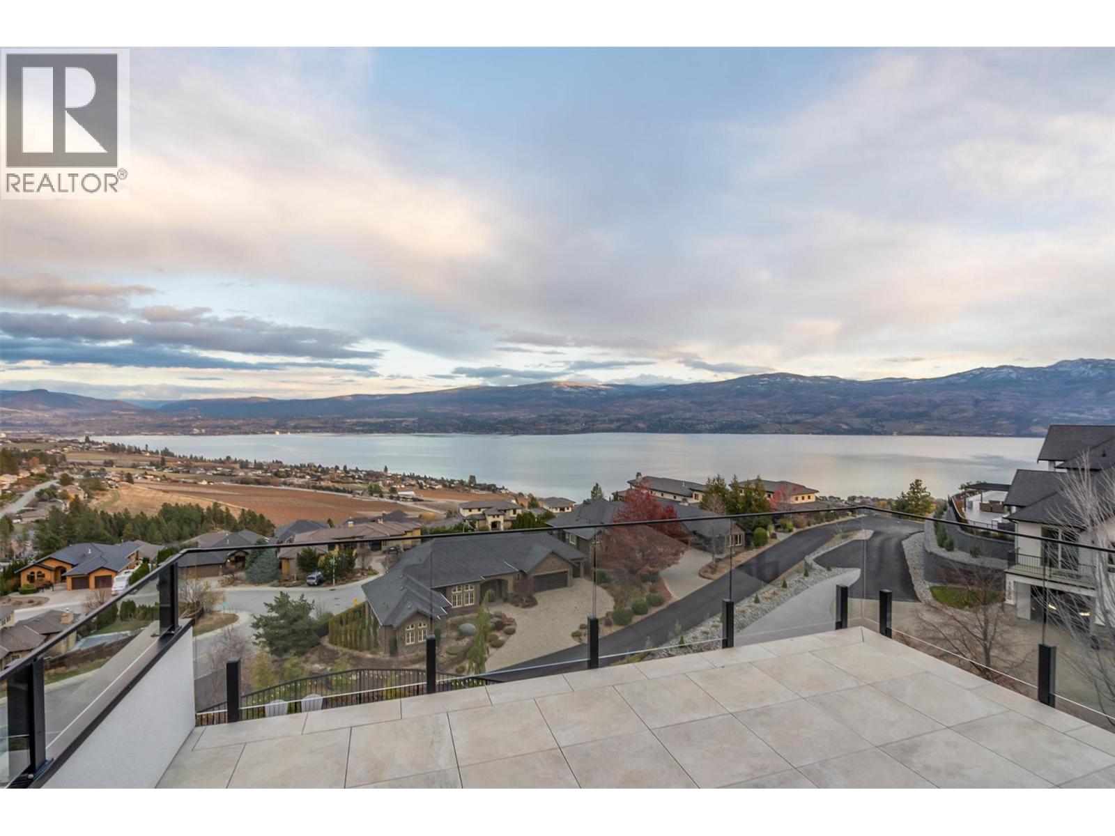3279 Vineyard View Drive