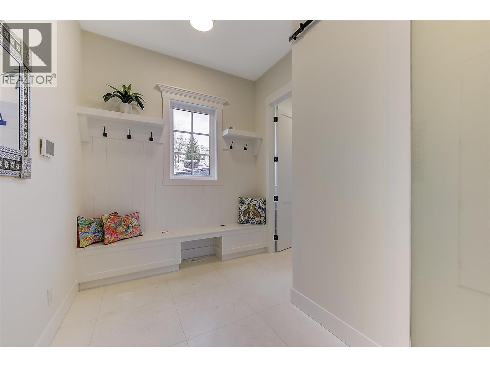 3279 Vineyard View Drive