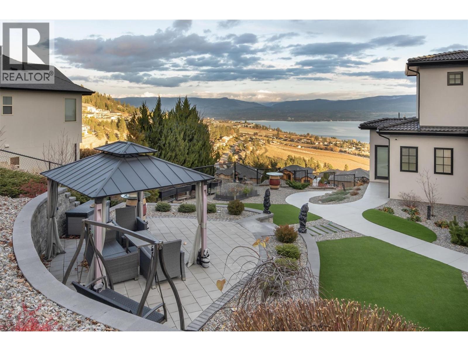 3279 Vineyard View Drive