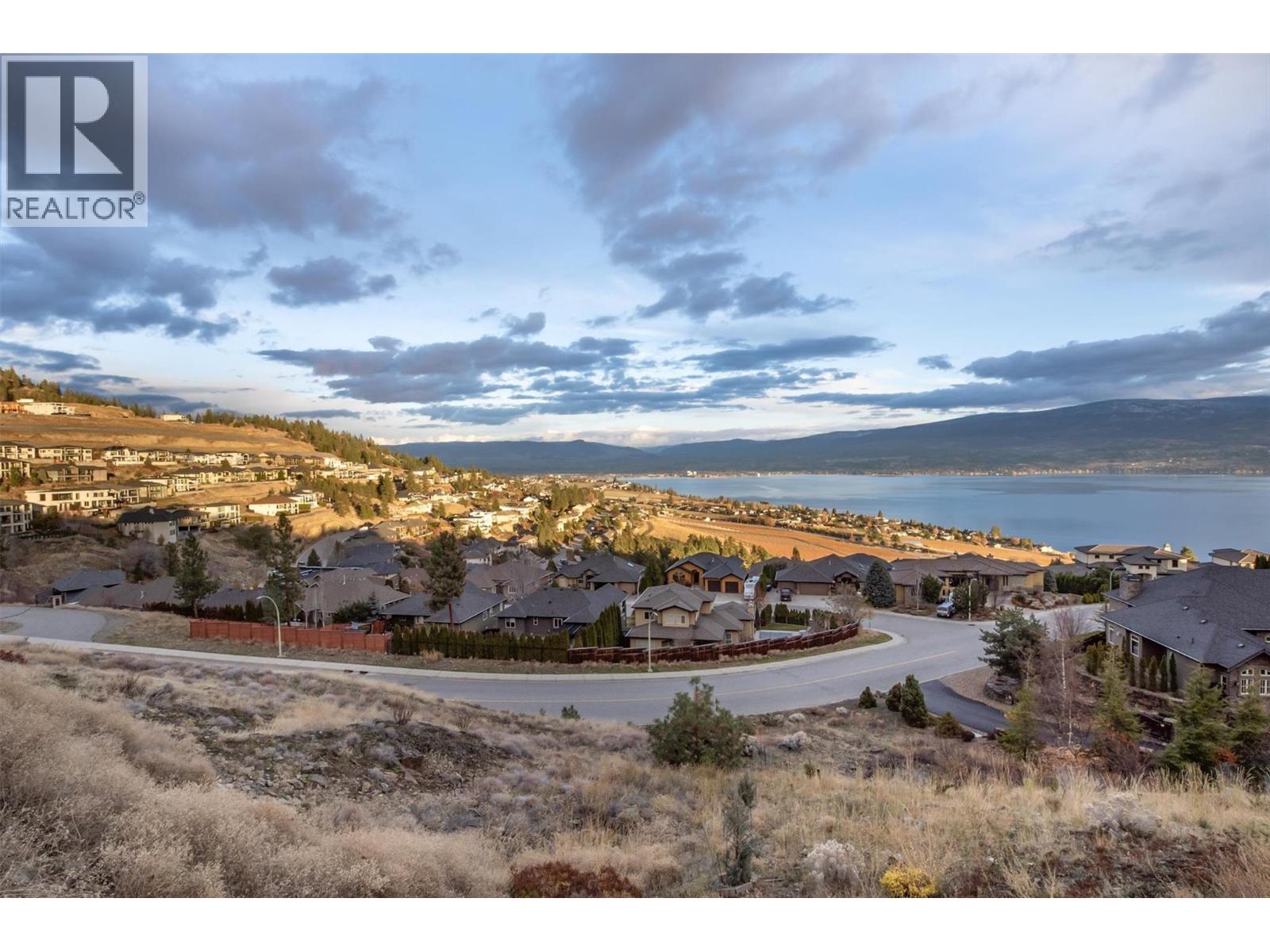 3279 Vineyard View Drive
