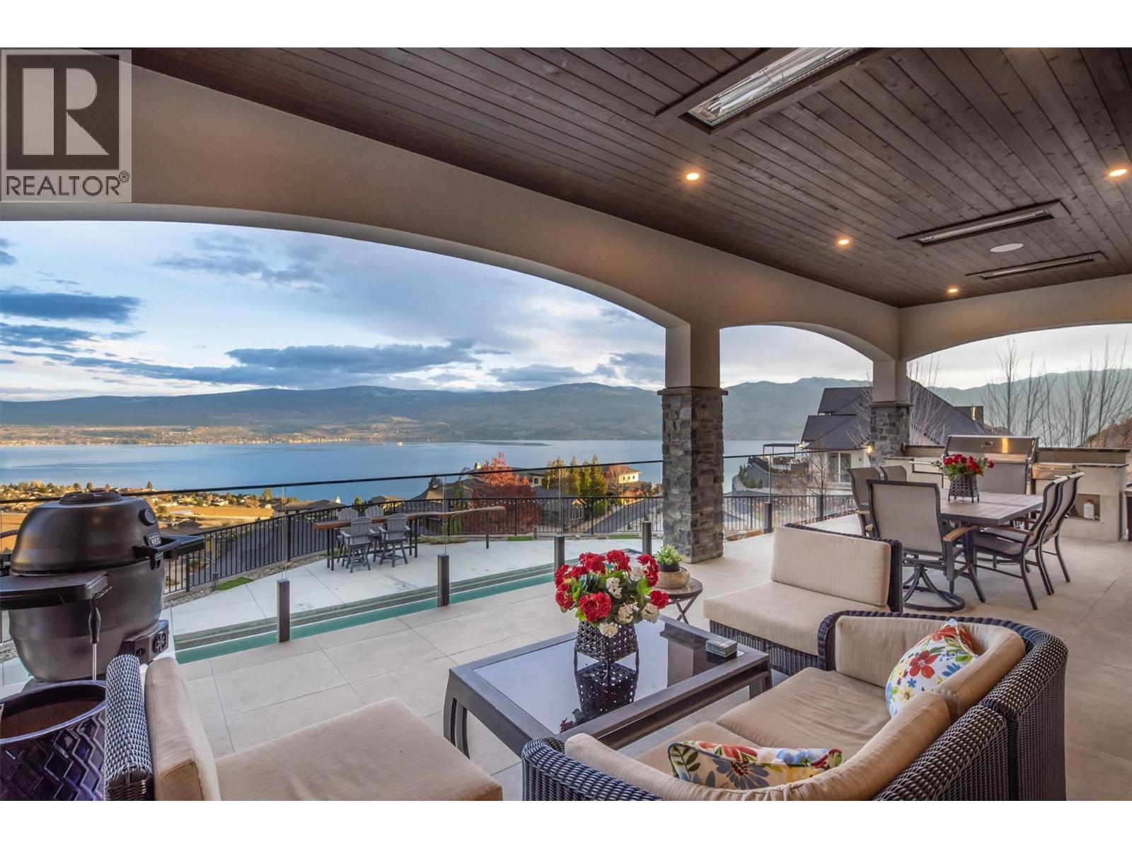 3279 Vineyard View Drive