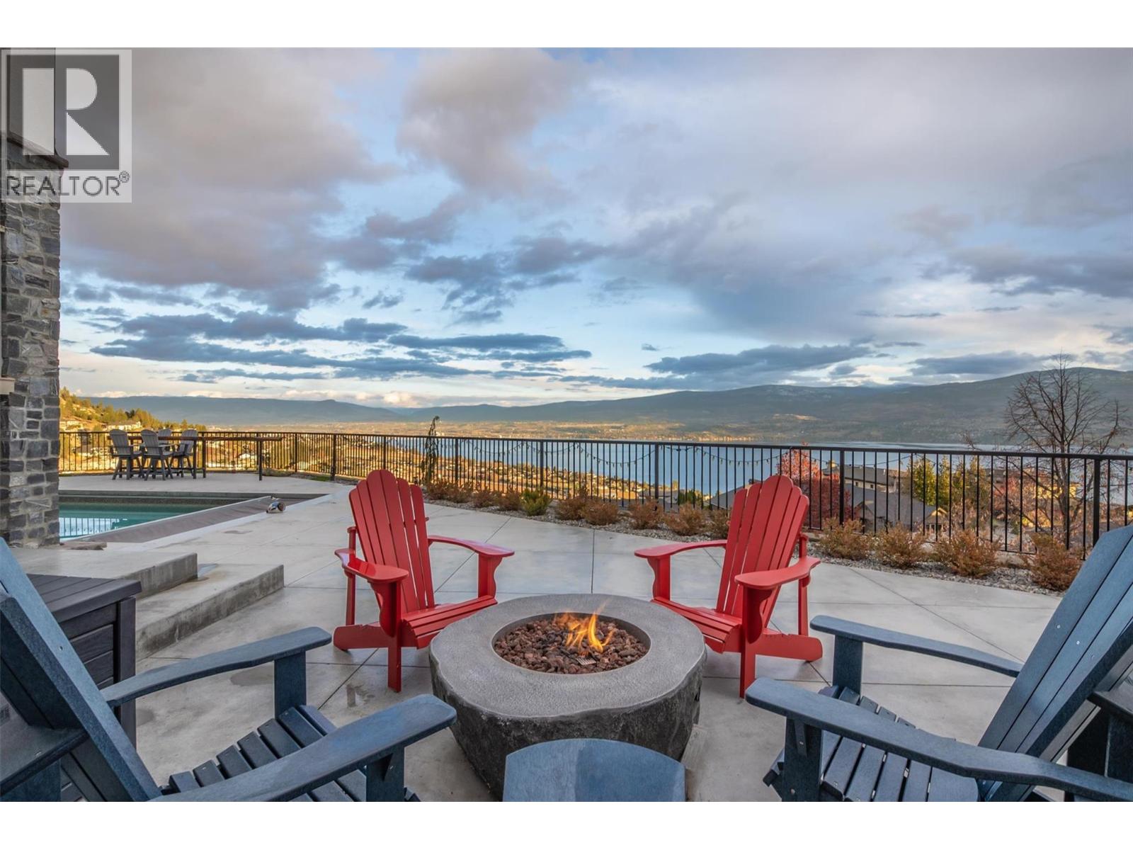 3279 Vineyard View Drive
