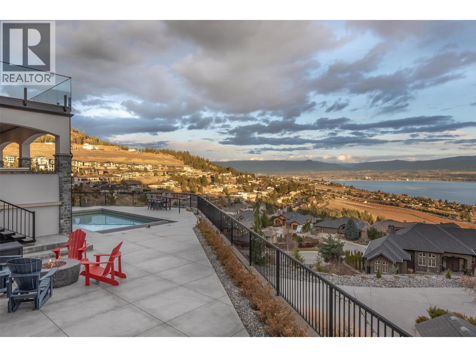 3279 Vineyard View Drive