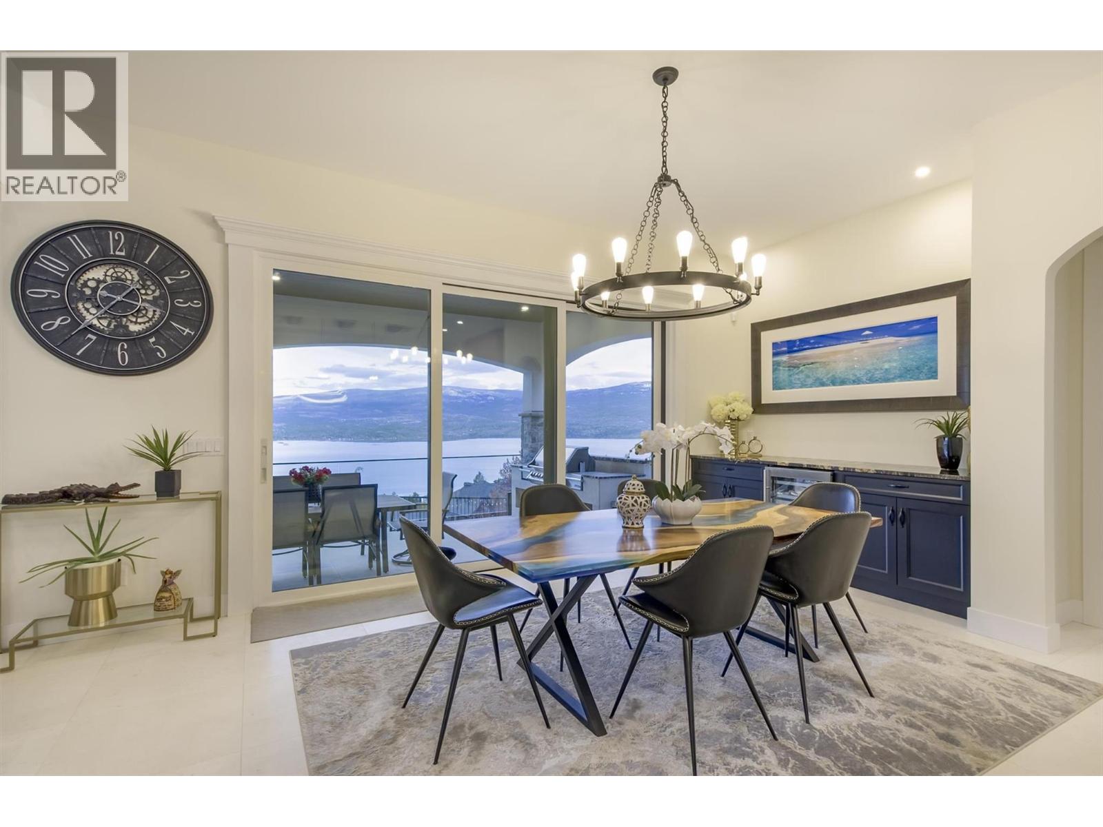 3279 Vineyard View Drive