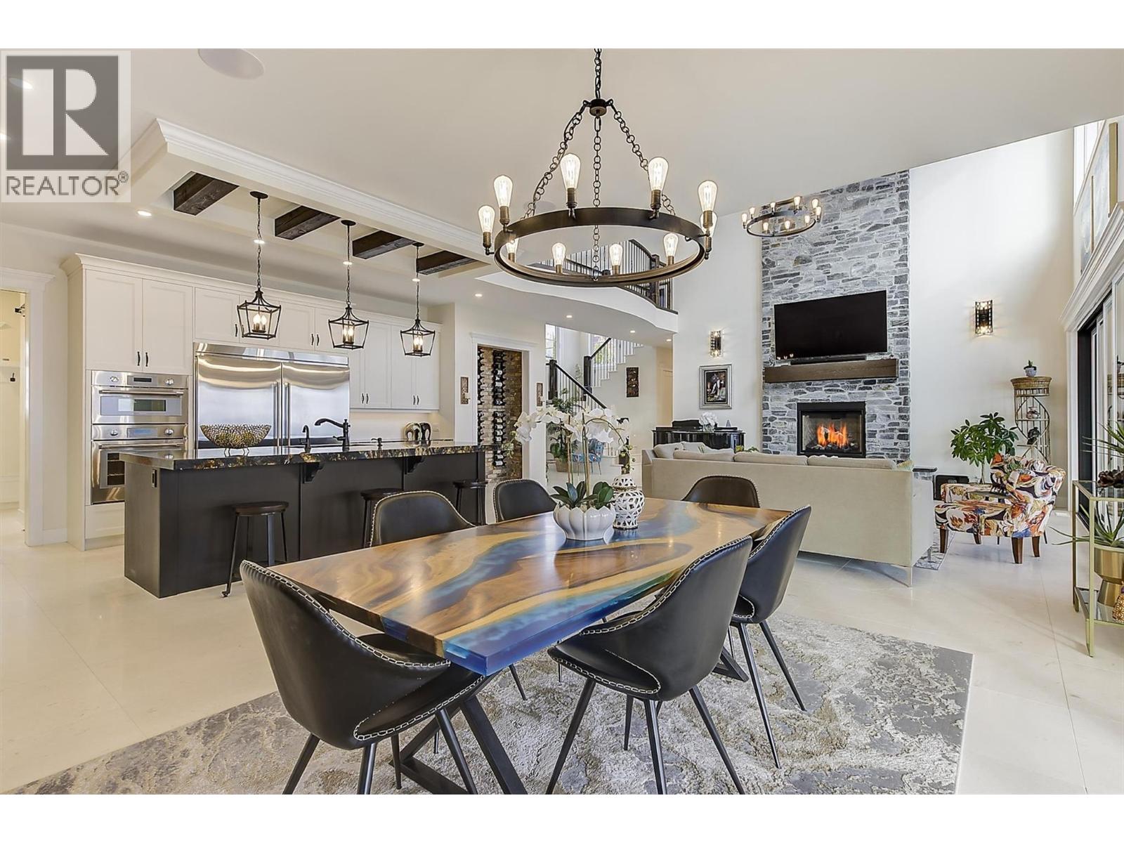 3279 Vineyard View Drive