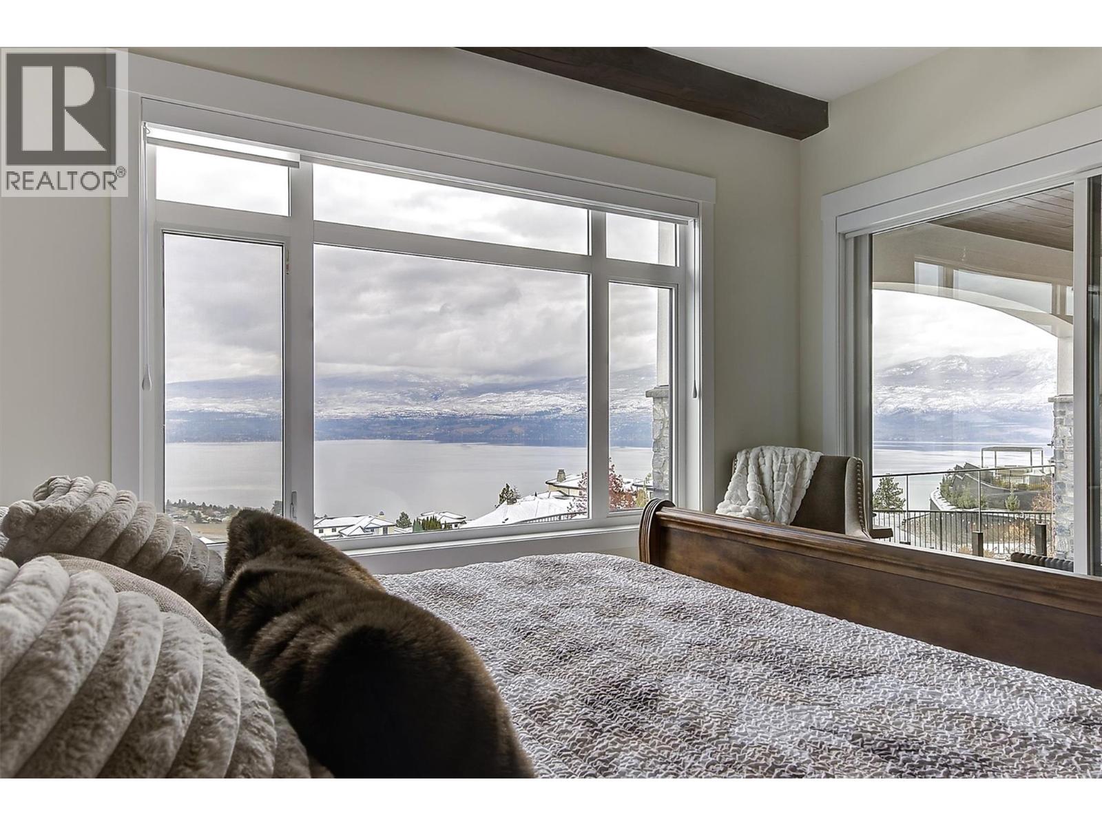 3279 Vineyard View Drive