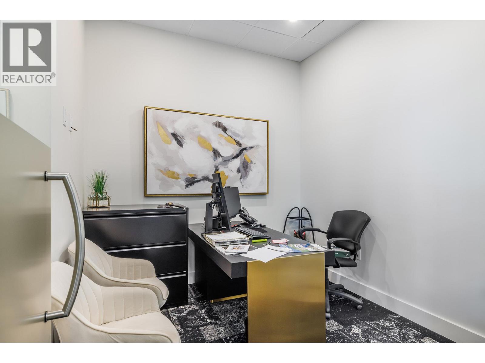 525 97 S Highway Unit# 200