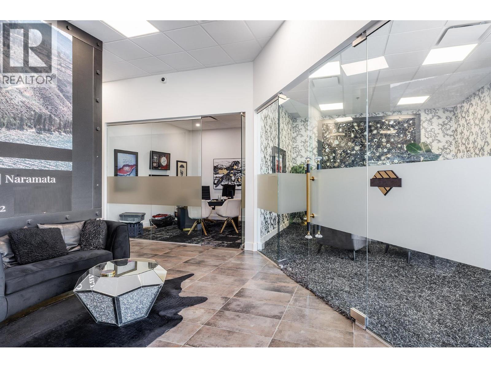 525 97 S Highway Unit# 200