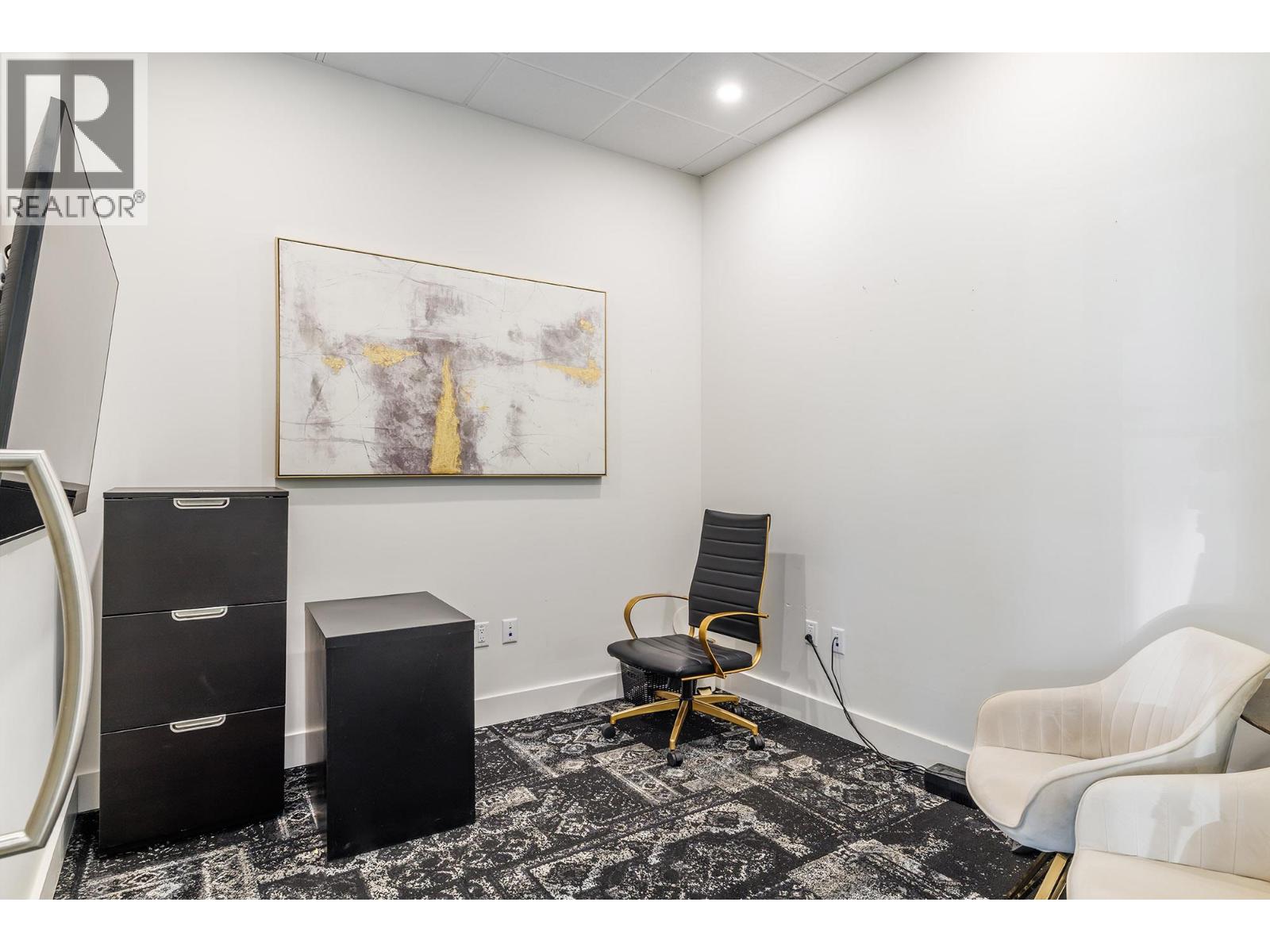 525 97 S Highway Unit# 200
