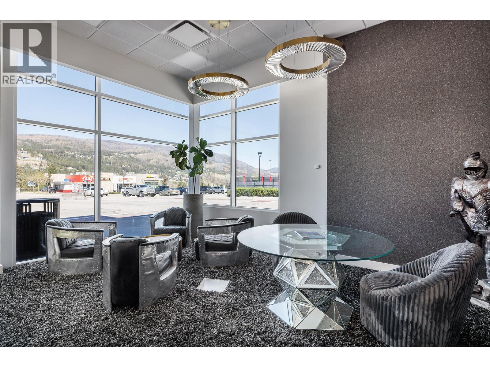 525 97 S Highway Unit# 200