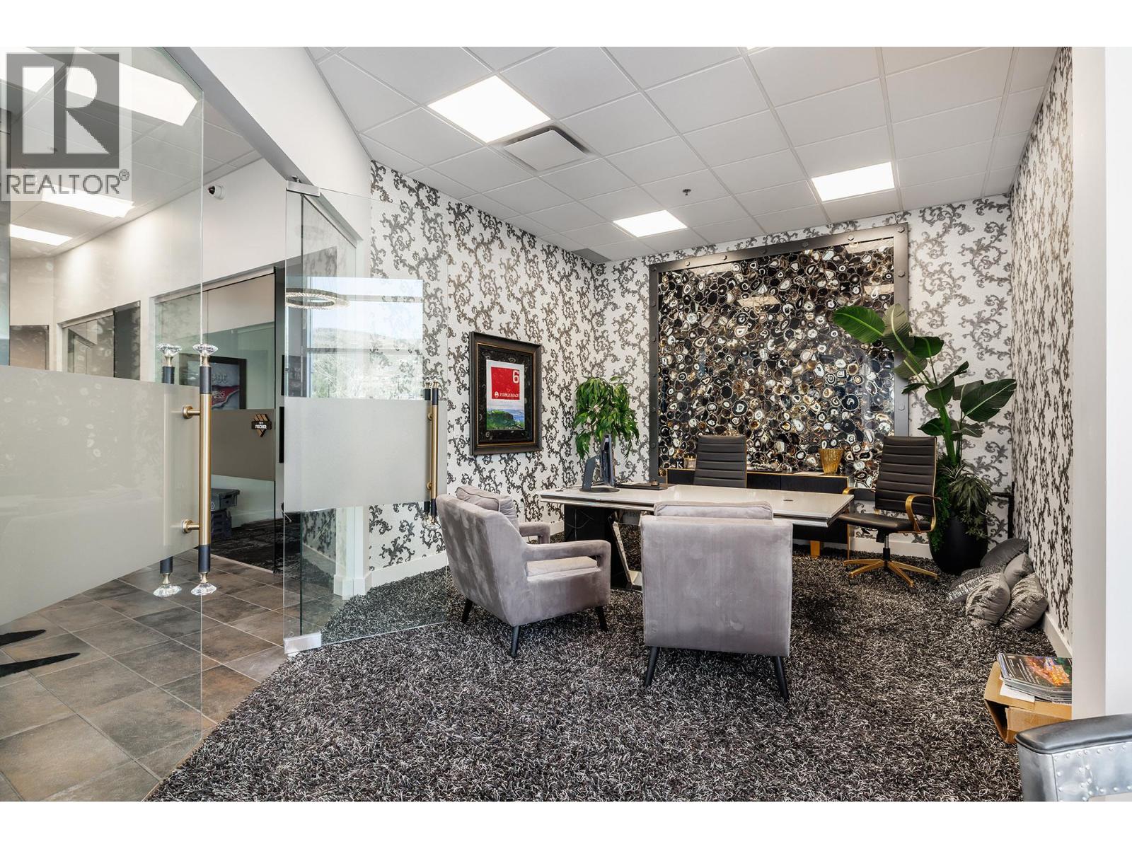 525 97 S Highway Unit# 200