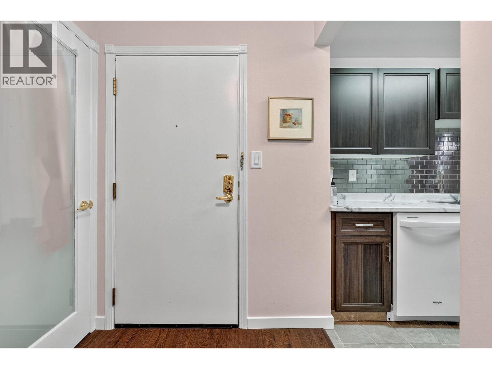 575 Sutherland Avenue Unit# 207