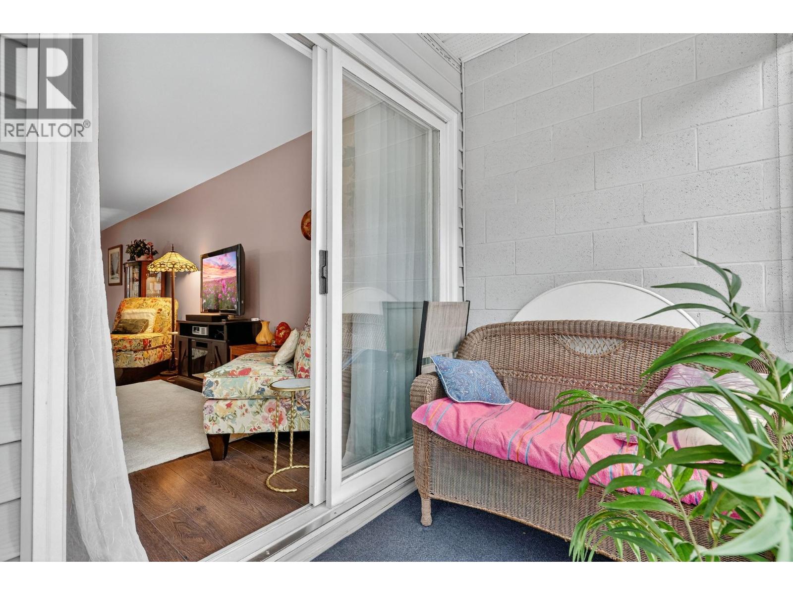 575 Sutherland Avenue Unit# 207