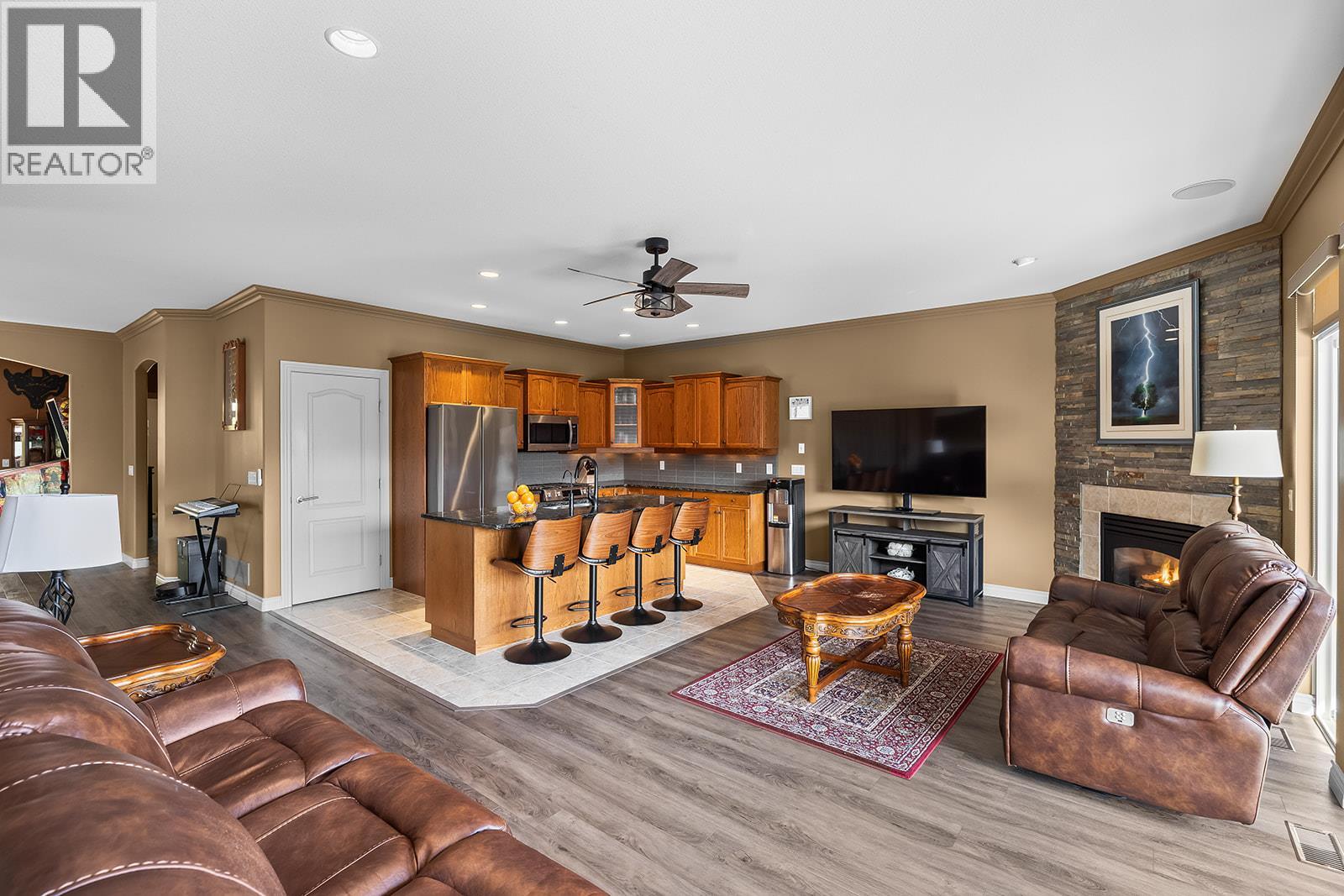 2302 Country Club Drive