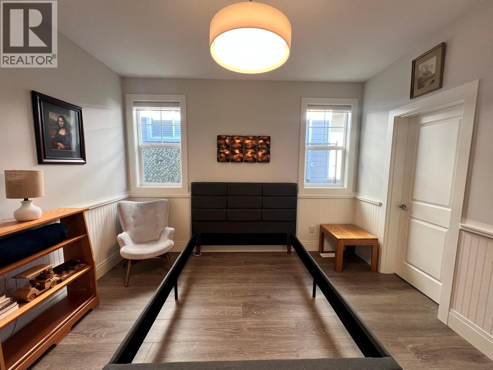 3369 Hawks Crescent