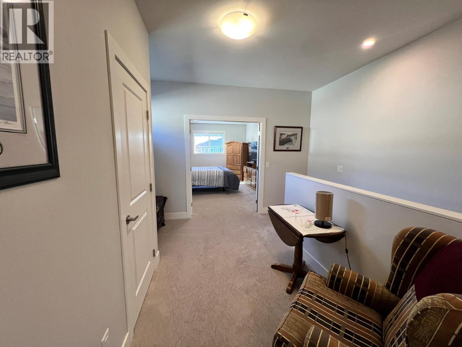 3369 Hawks Crescent