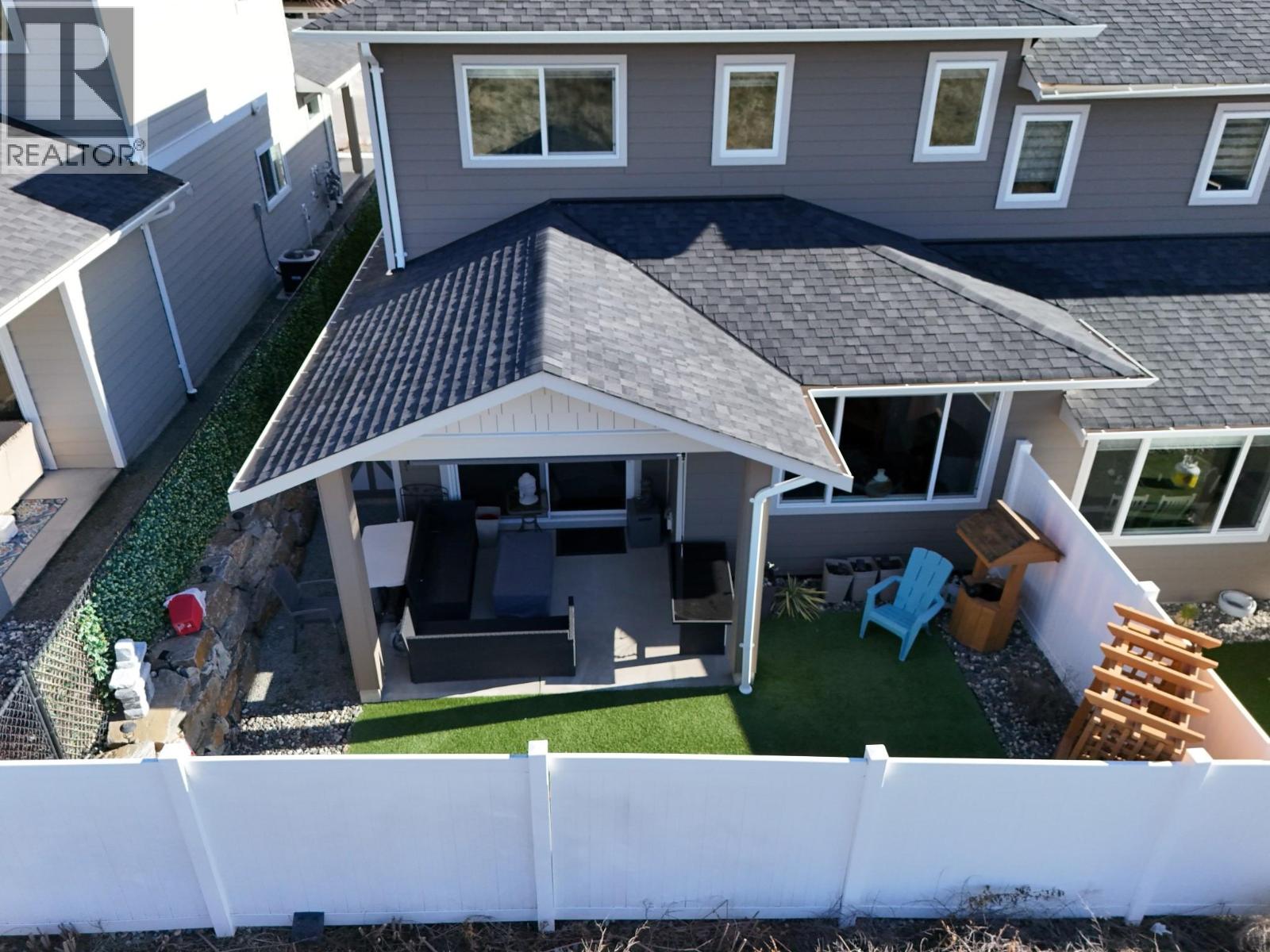 3369 Hawks Crescent