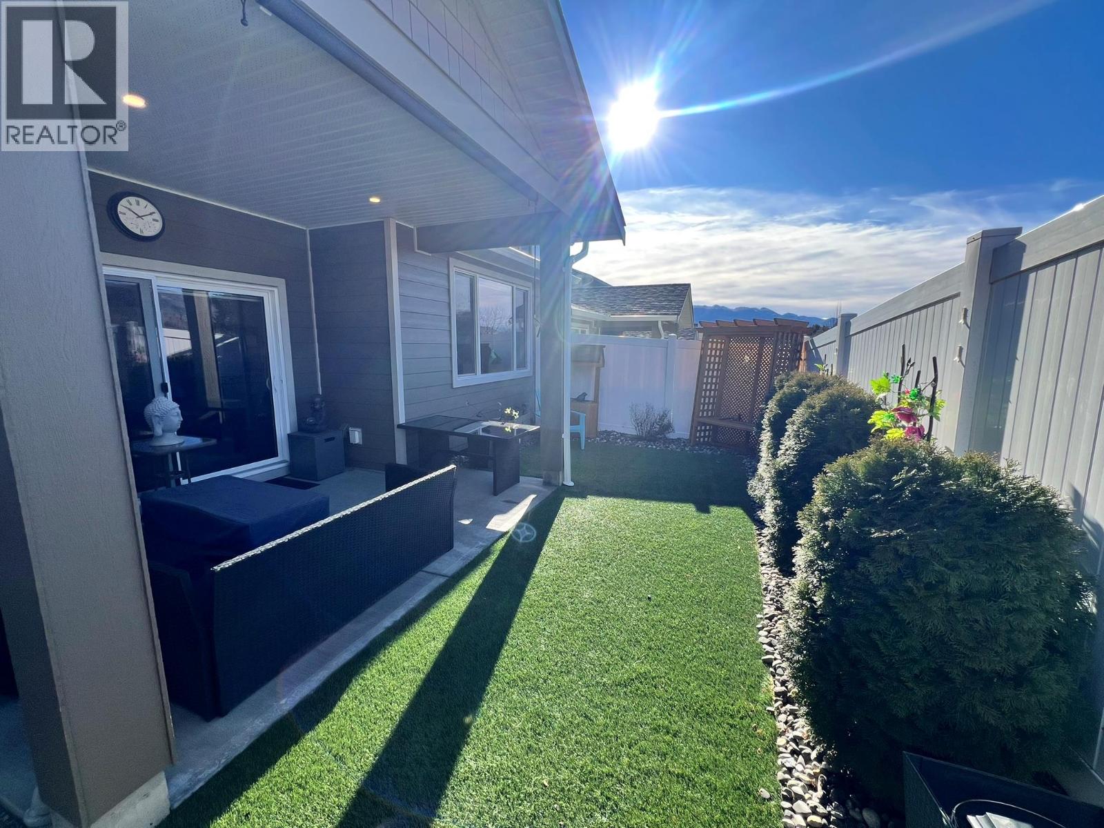 3369 Hawks Crescent