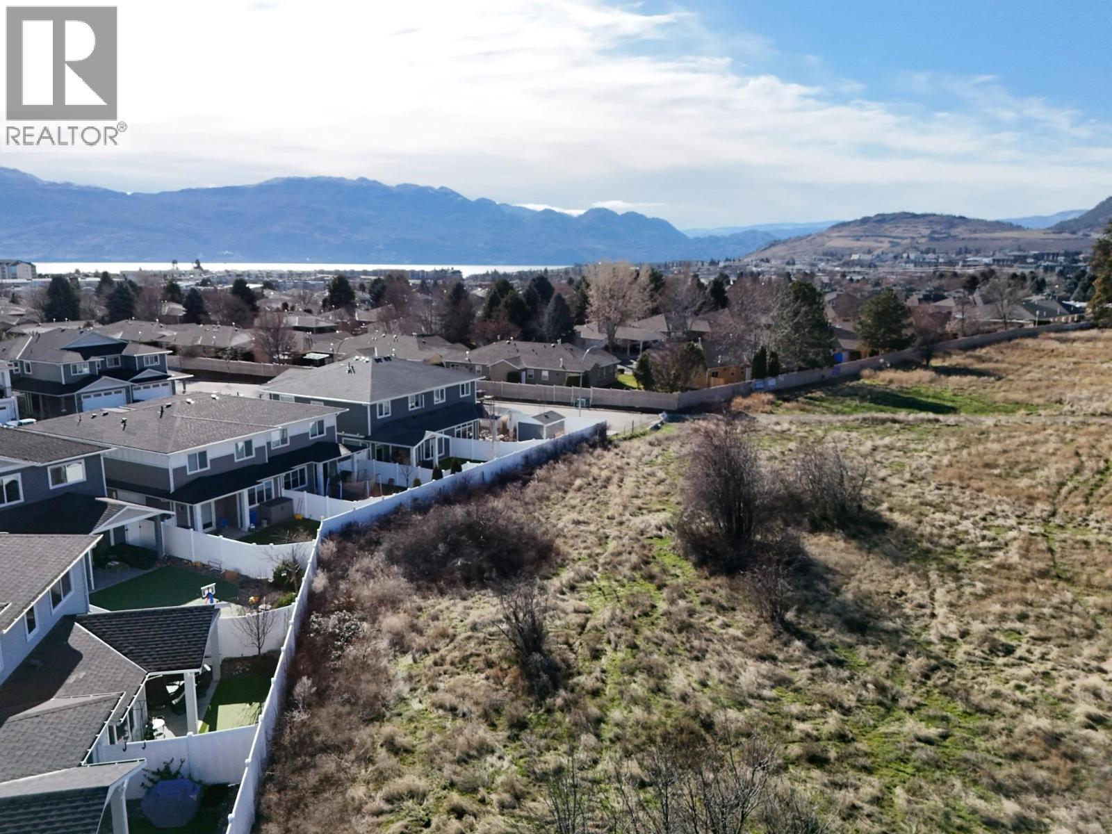 3369 Hawks Crescent
