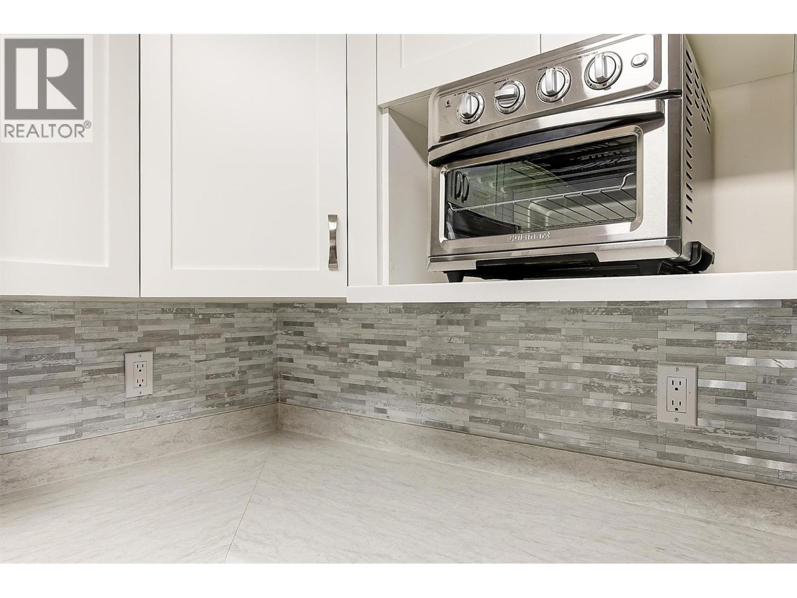 3890 Brown Road Unit# 215