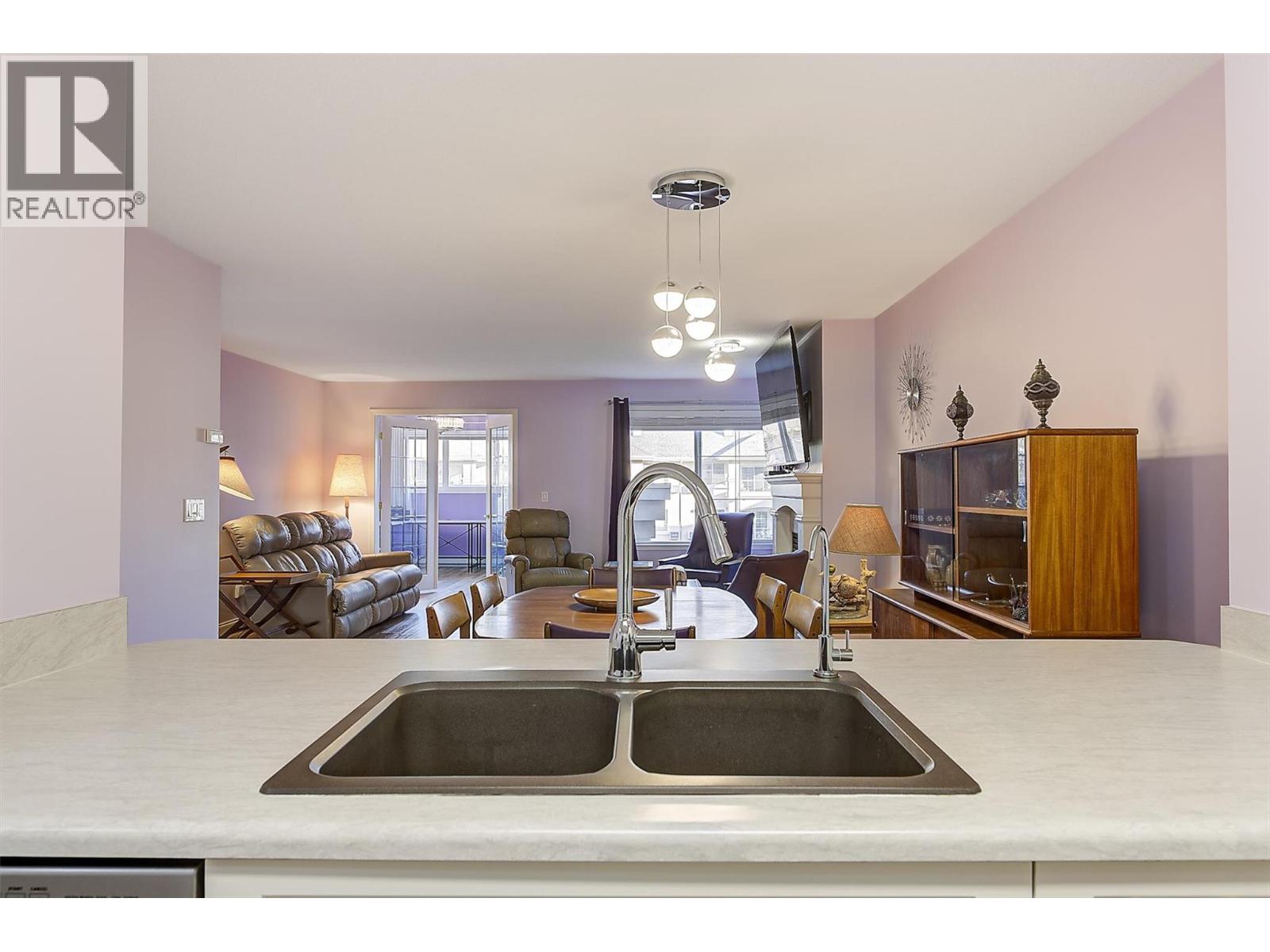 3890 Brown Road Unit# 215