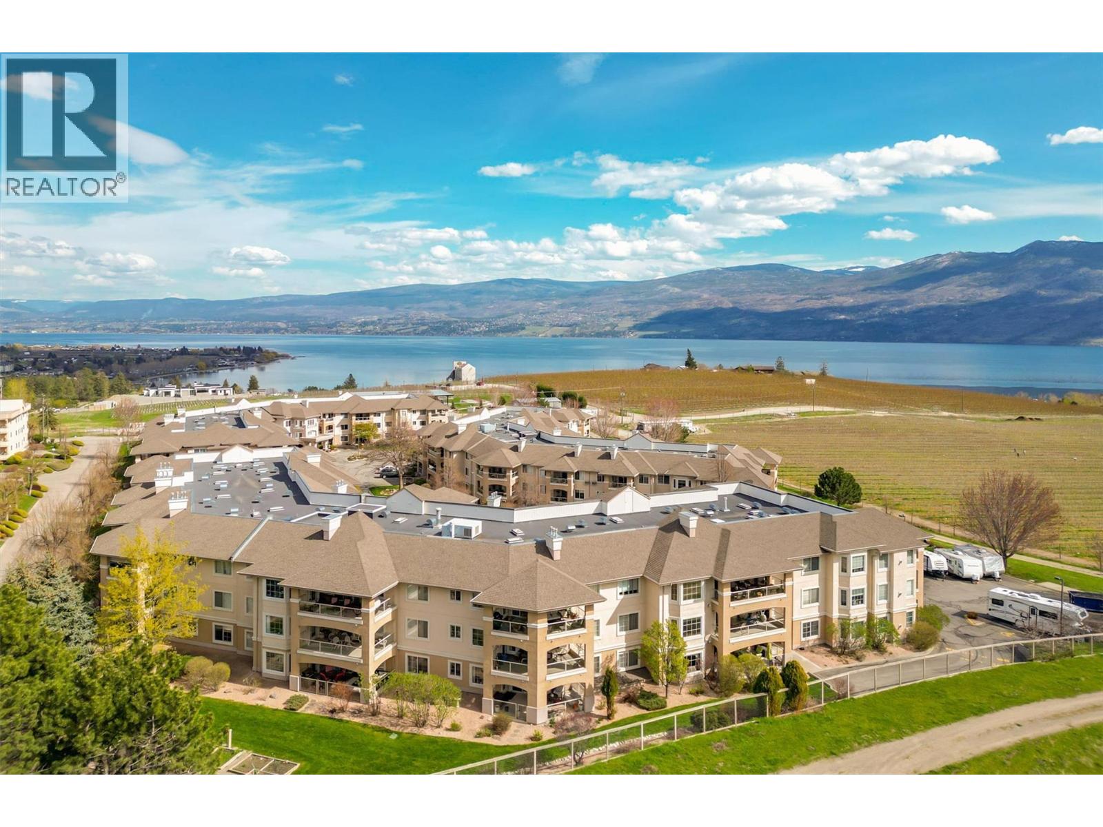 3890 Brown Road Unit# 215