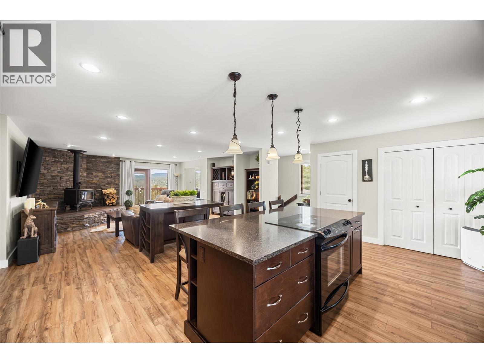 1618 Huckleberry Road