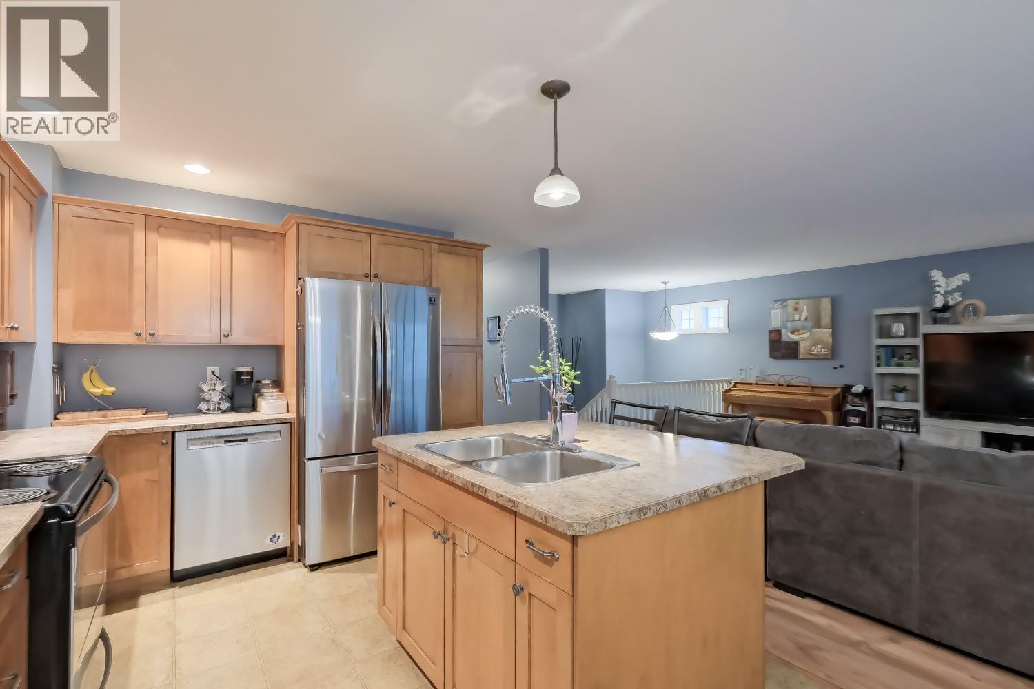 2175 Shannon Ridge Drive Unit# 2