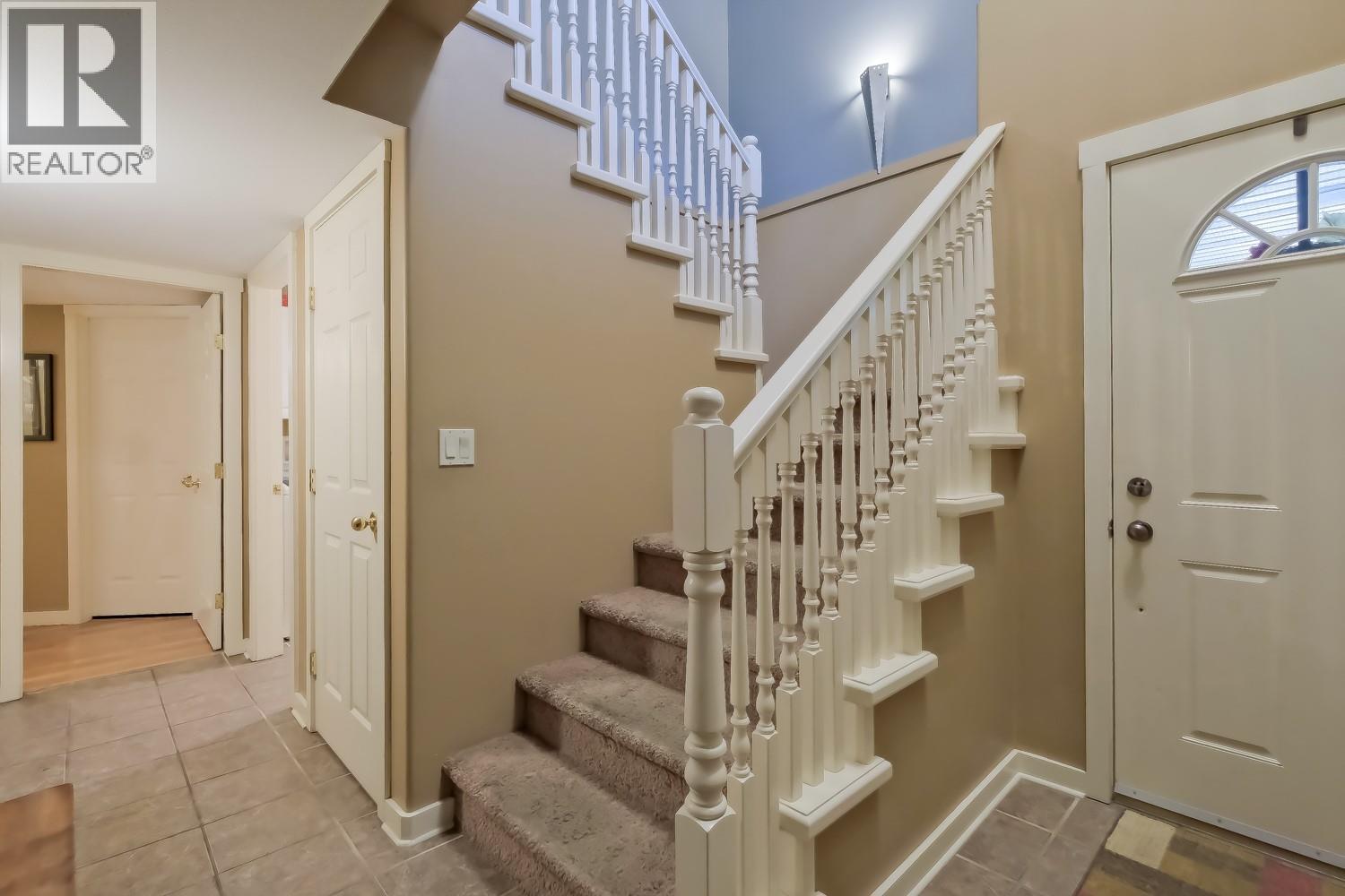 2175 Shannon Ridge Drive Unit# 2