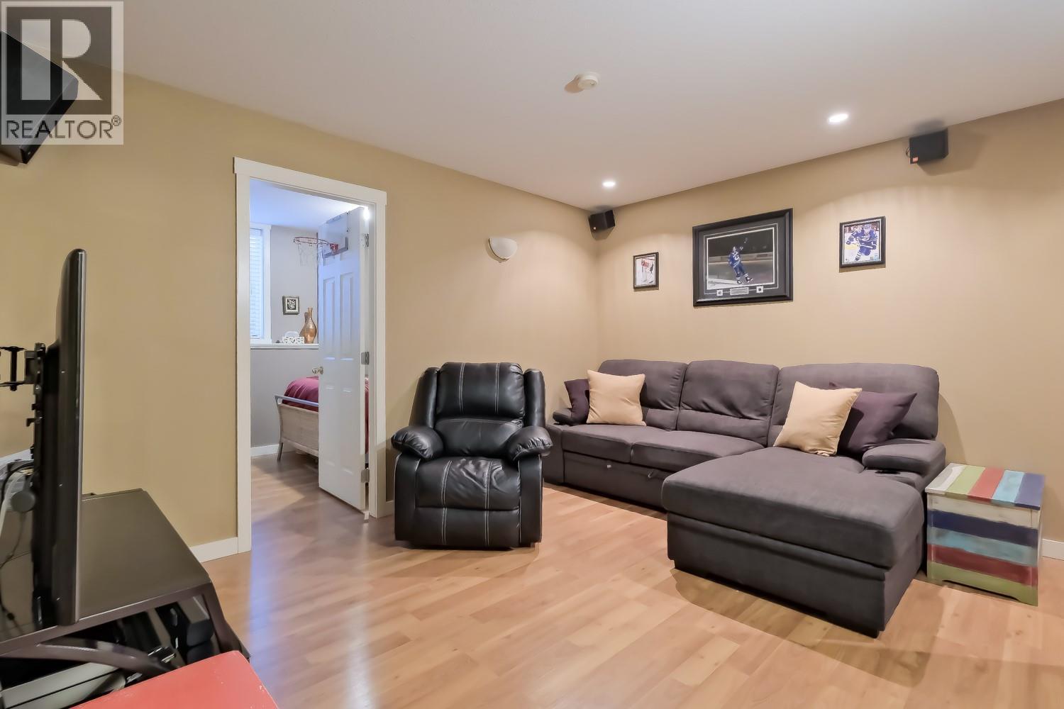 2175 Shannon Ridge Drive Unit# 2