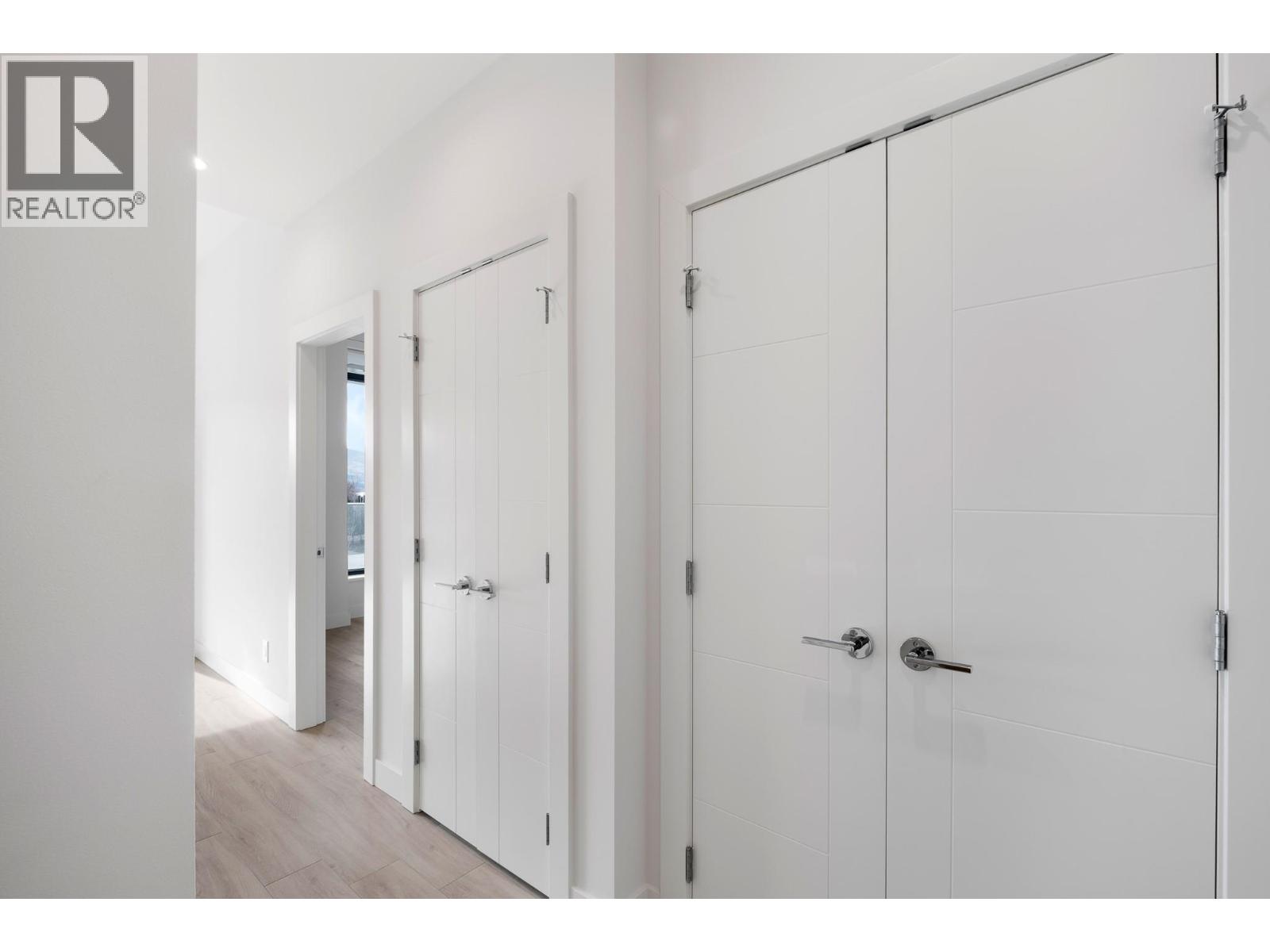 3699 Capozzi Road Unit# 401