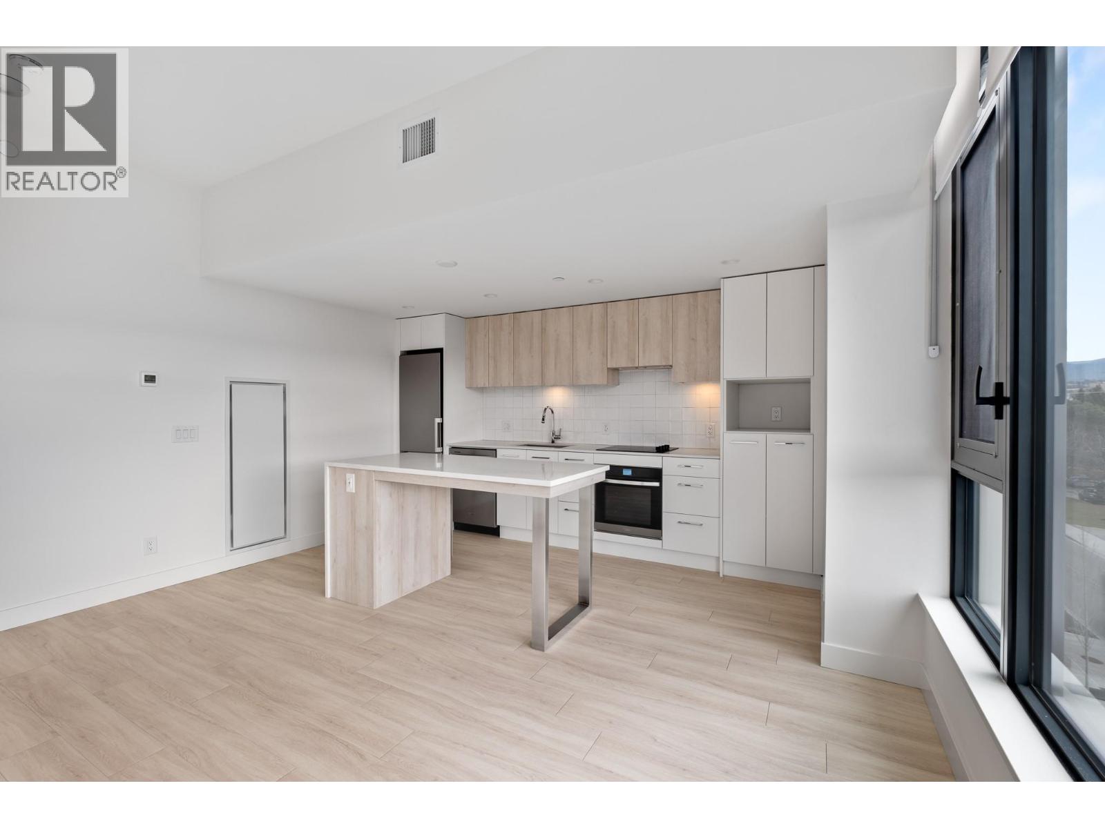 3699 Capozzi Road Unit# 401