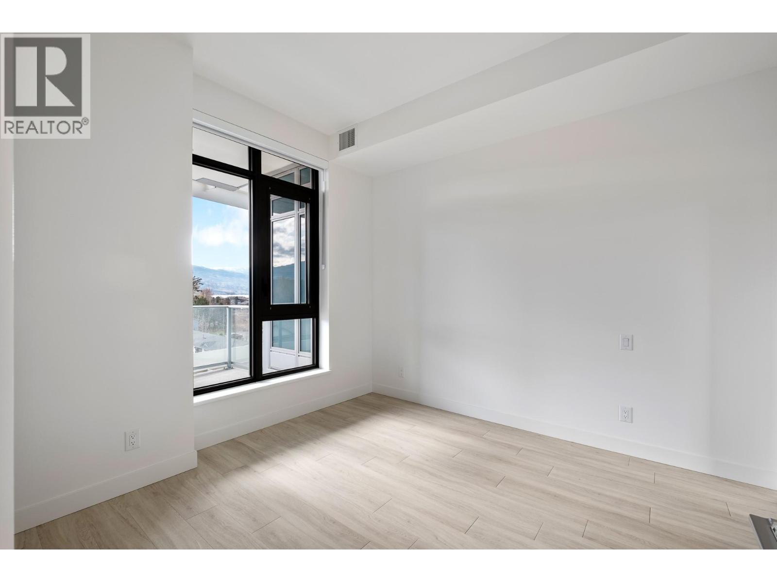 3699 Capozzi Road Unit# 401