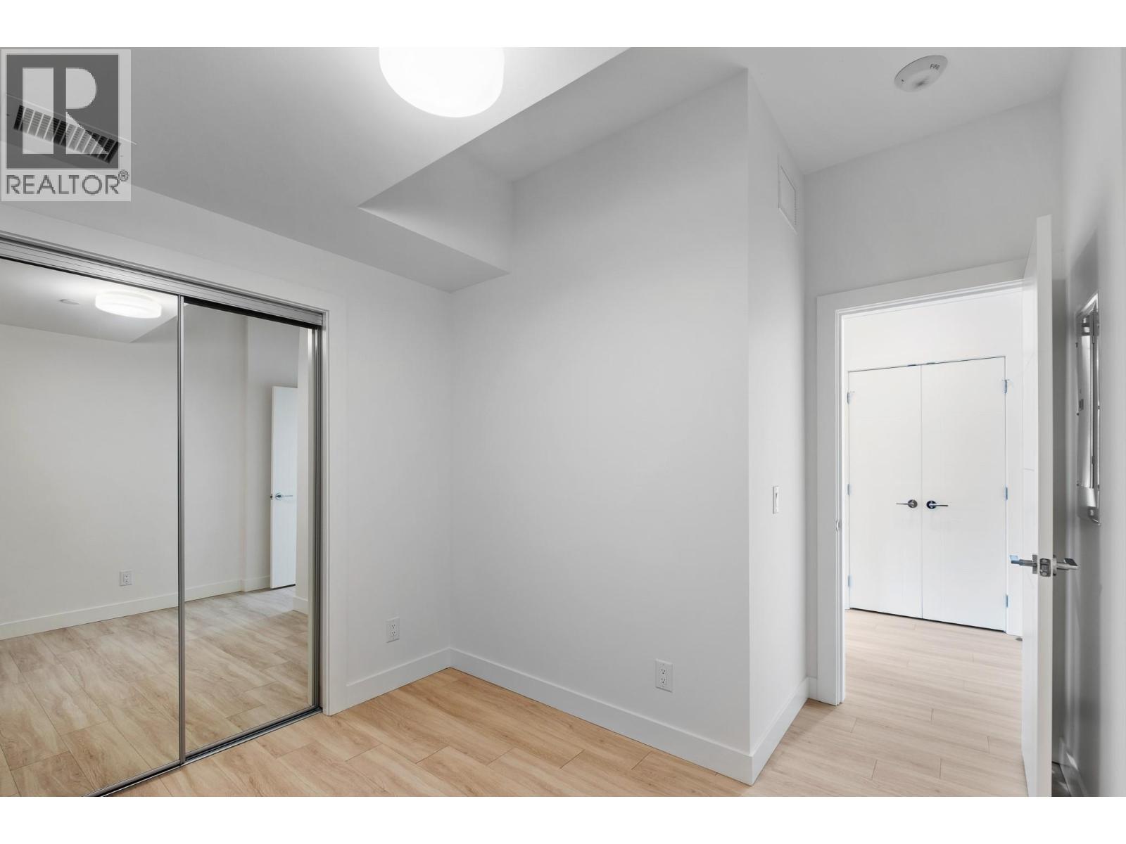 3699 Capozzi Road Unit# 401