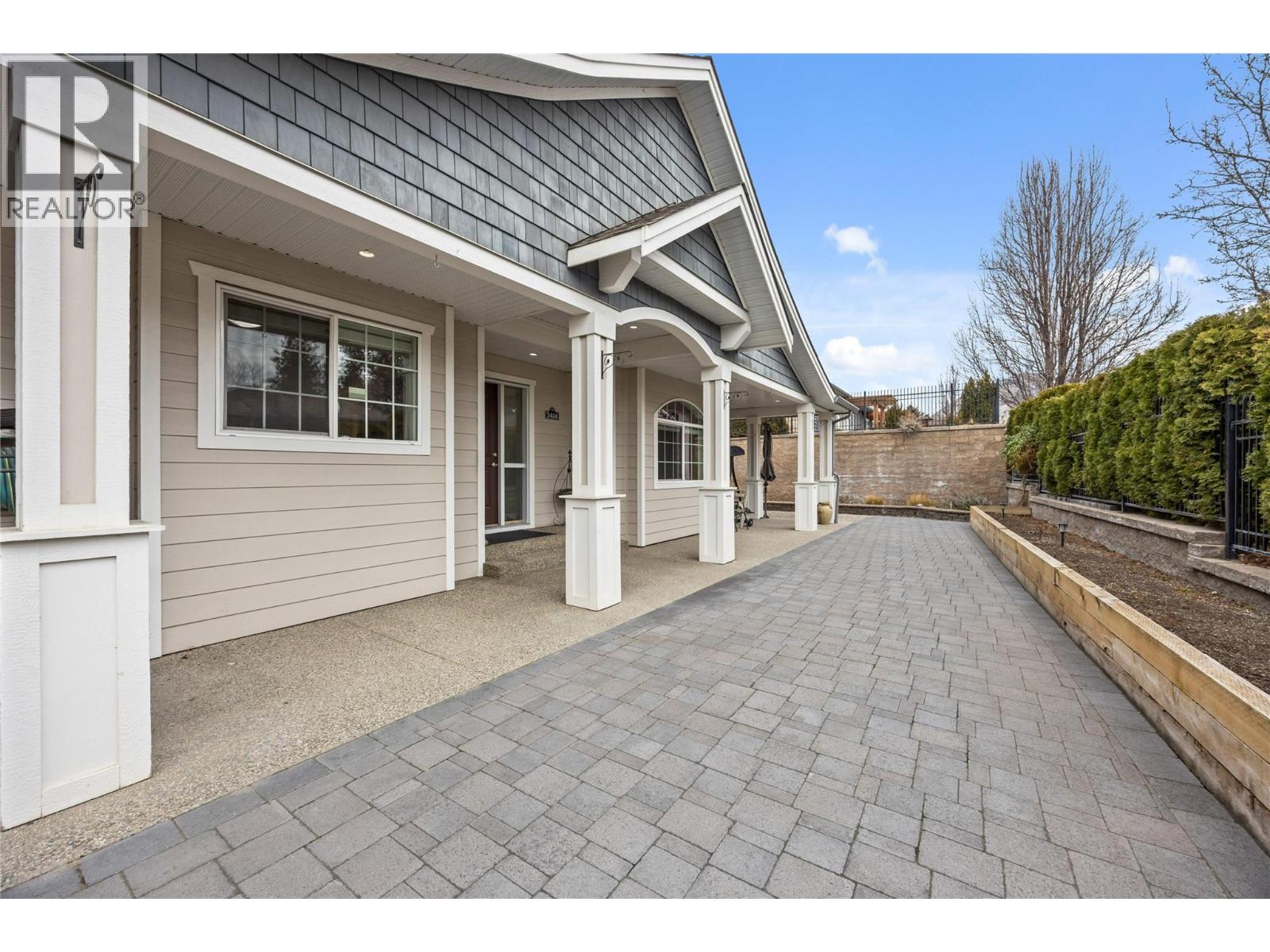 3414 Kingfisher Road