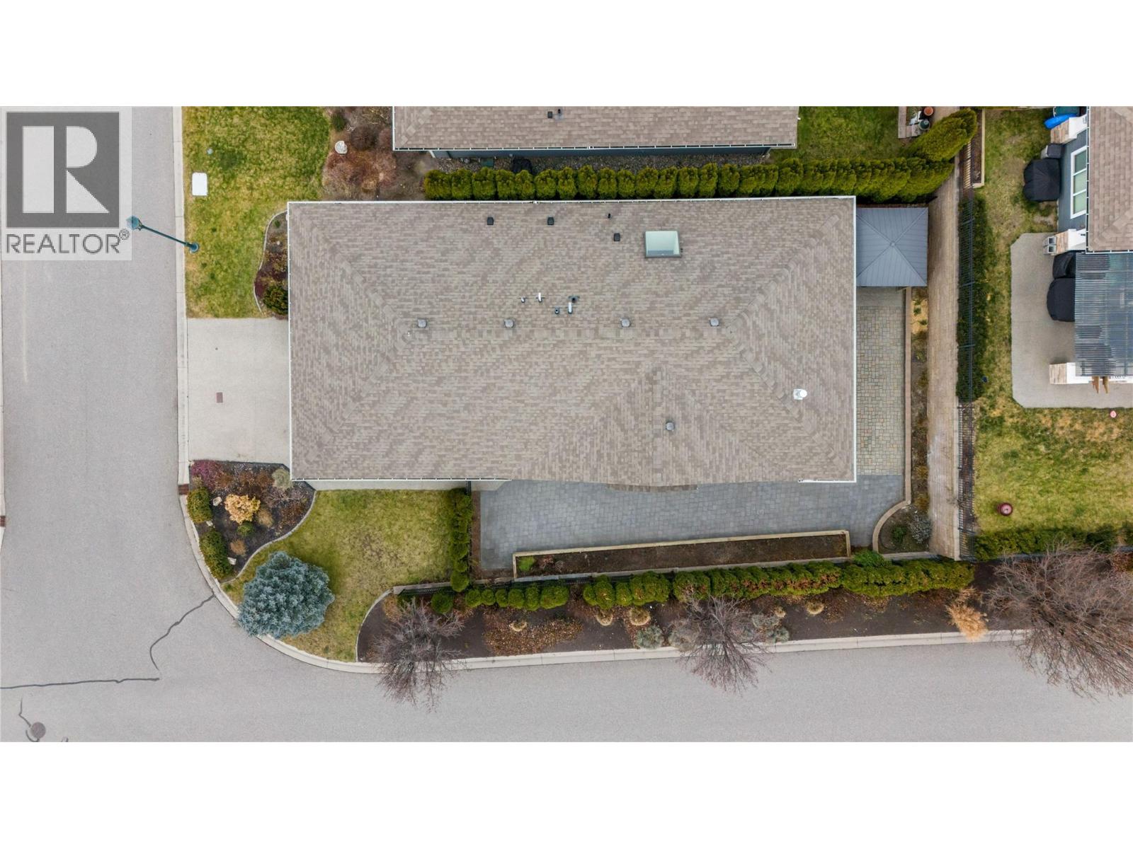 3414 Kingfisher Road
