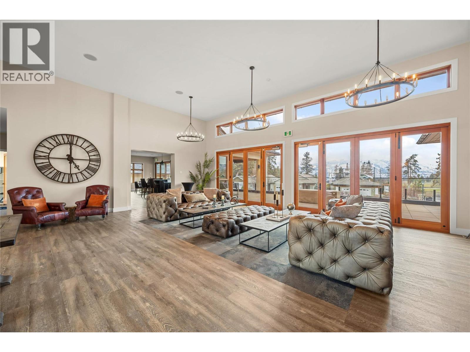 3414 Kingfisher Road