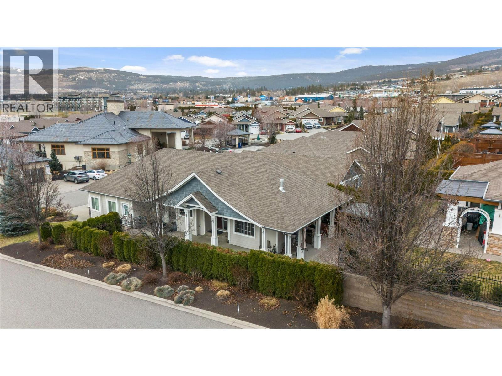 3414 Kingfisher Road