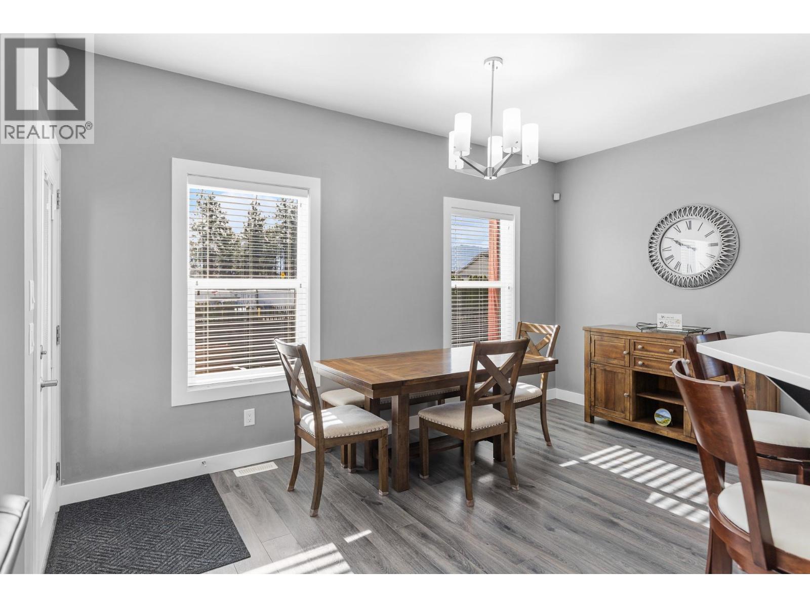 3399 Kingfisher Road